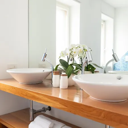 Yourhome - Olly House