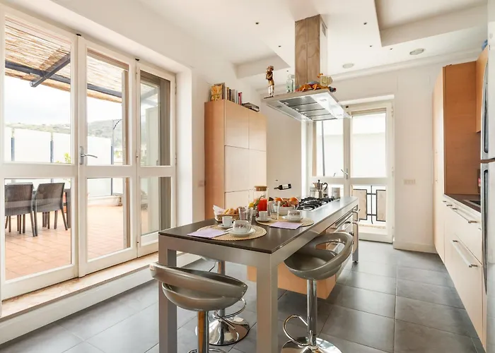 Yourhome - Olly House סורנטו