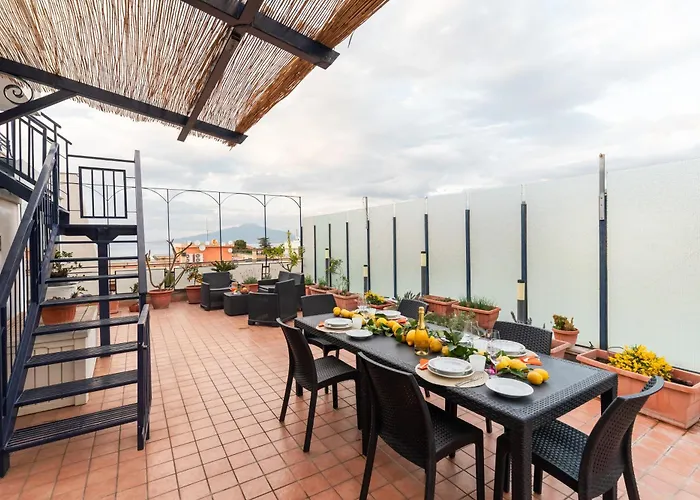 Yourhome - Olly House